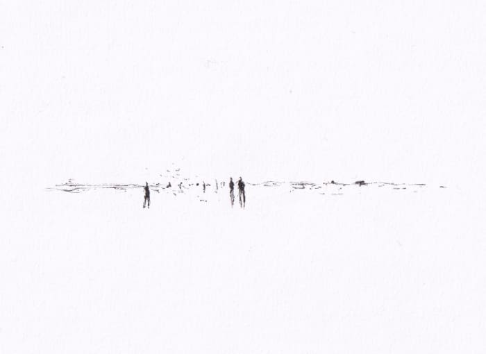 Skizze – Das Bild zeigt eine minimalistische Schwarz-Weiss-Zeichnung, die eine Szene am Horizont mit sehr vereinfachten Figuren und einer spärlichen Seelandschaft darstellt – Schwarz-Tinte auf Papier