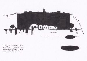 Skizze einer städtischen Szene mit Silhouetten von Menschen vor einer massiven Gebäudestruktur und einer handschriftlichen Notiz im unteren Bereich.